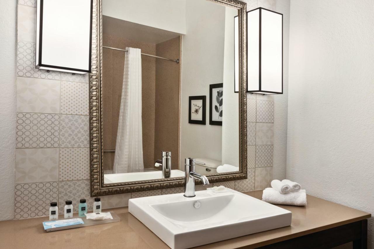 Country Inn & Suites By Radisson, Byram-Jackson South, Ms Екстериор снимка